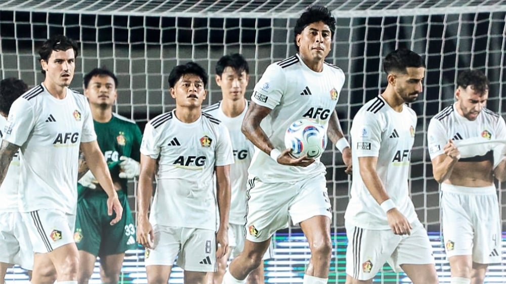 Pelatih Persik Kediri Marcos Reina setelah pertandingan melawan Persib Bandung